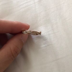 Pandora ring